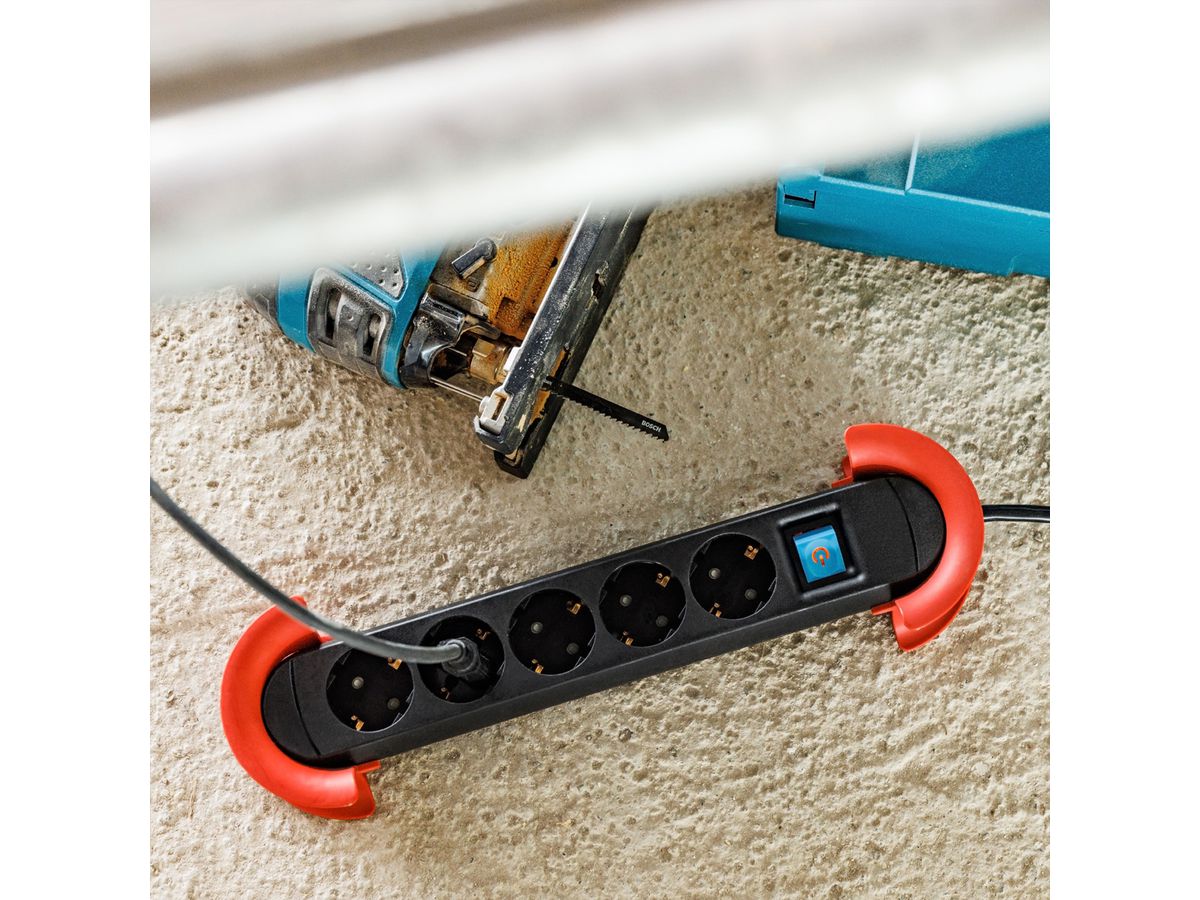 BACHMANN HOOK Indoor 5x Schutzkontakt, Kunststoff, mit Schalter, 5 m