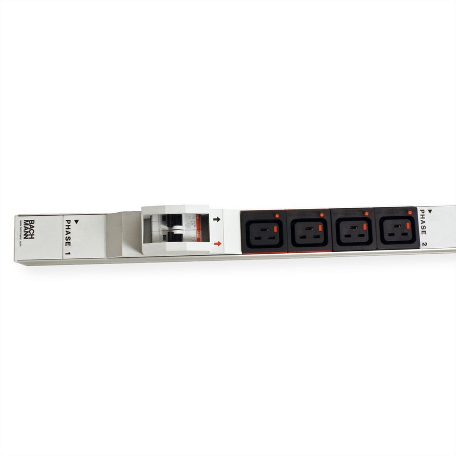 BACHMANN IT PDU ALU 1HE 12xC19 6xLeitungsschutzschalter  Stecker CEE 3L+N+PE 32A rot