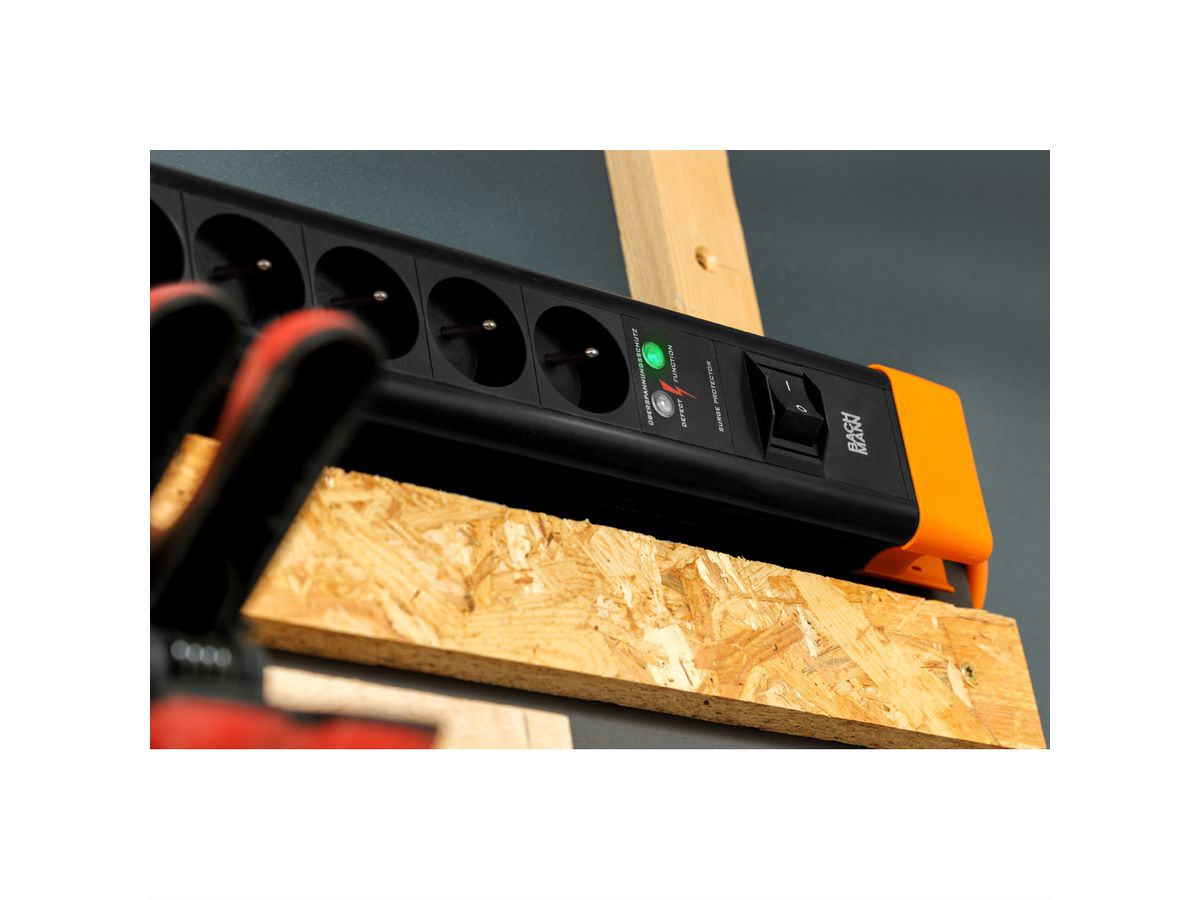 BACHMANN CONNECTUS 4xUTE, 1xSchalter 2,0m CEE7/7 Schwarz/Orange