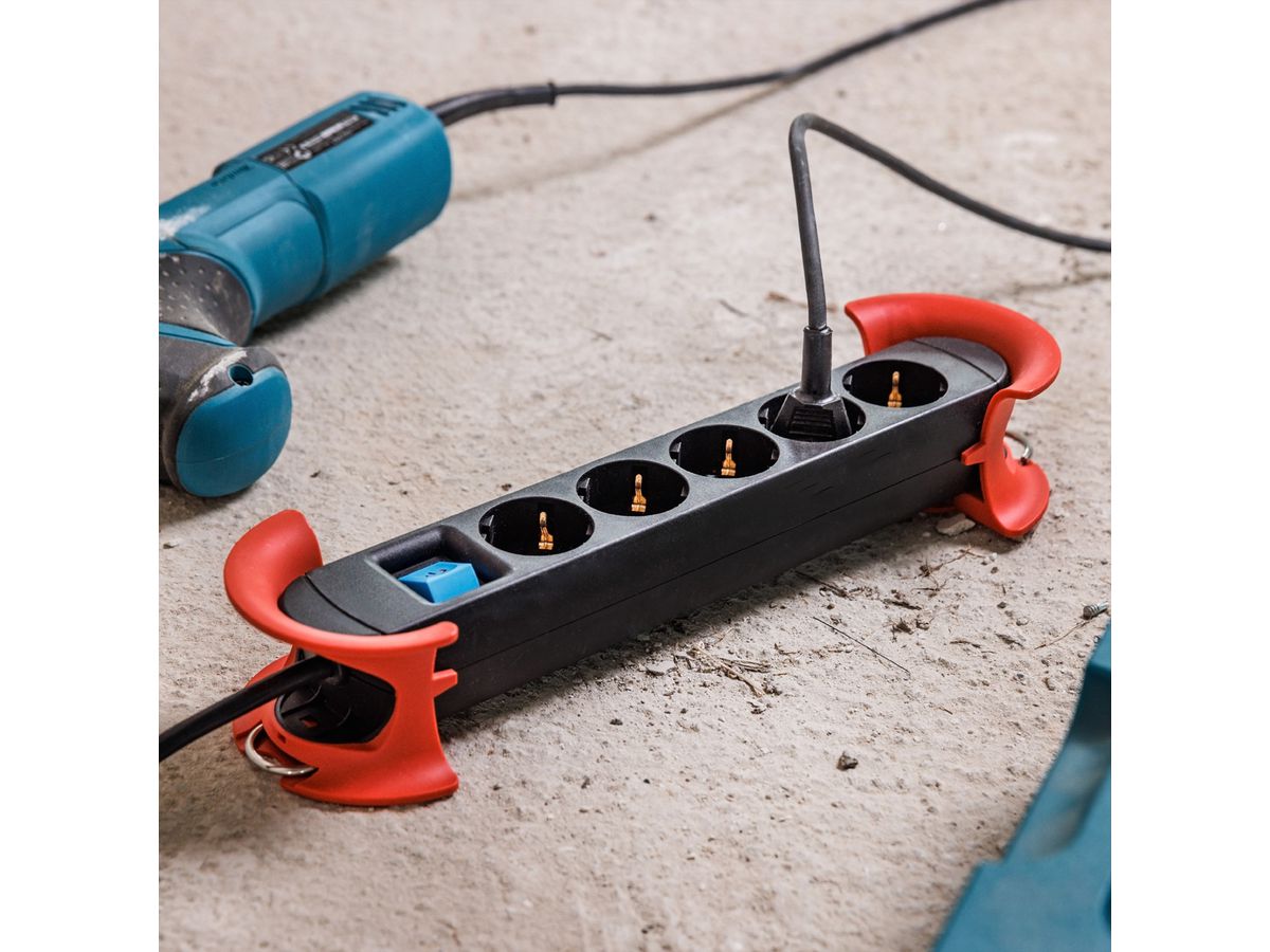 BACHMANN HOOK Indoor 5x Schutzkontakt, Kunststoff, mit Schalter, 5 m