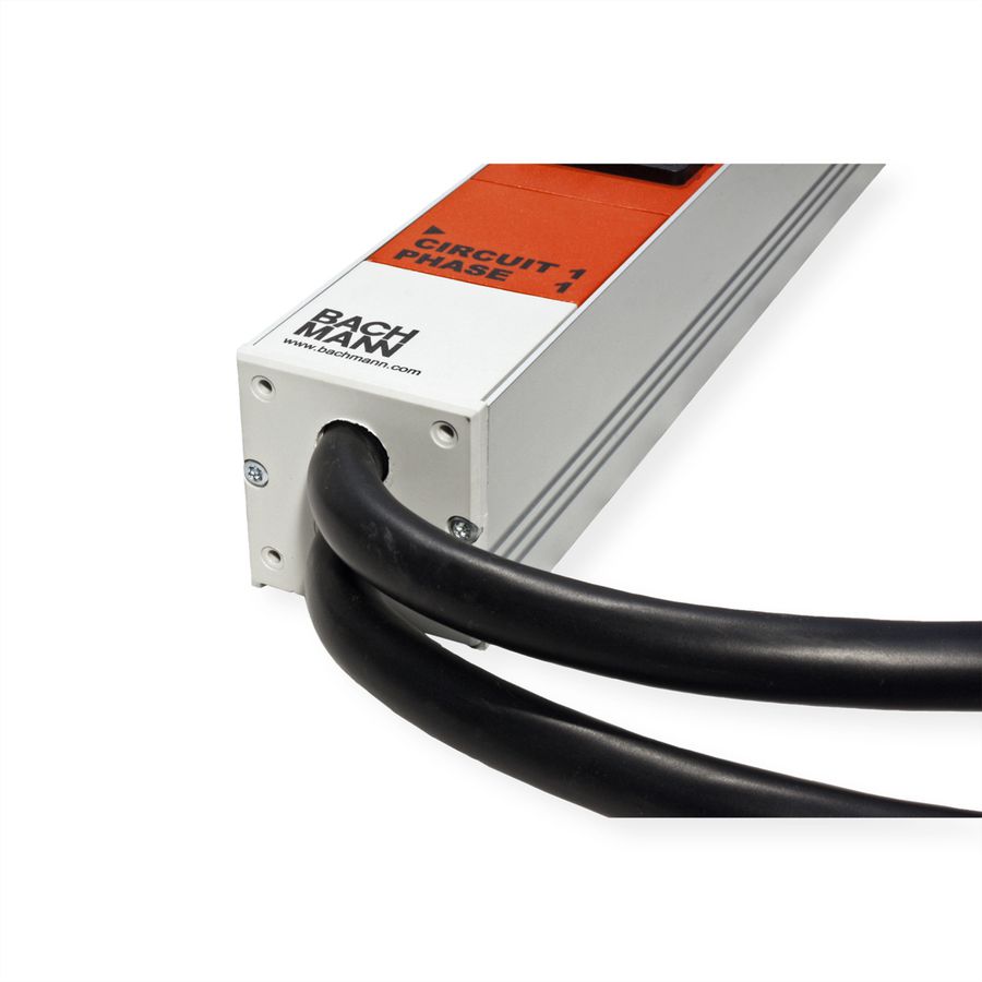 BACHMANN IT PDU ALU 0HE 48x C13 2x3x32A offen