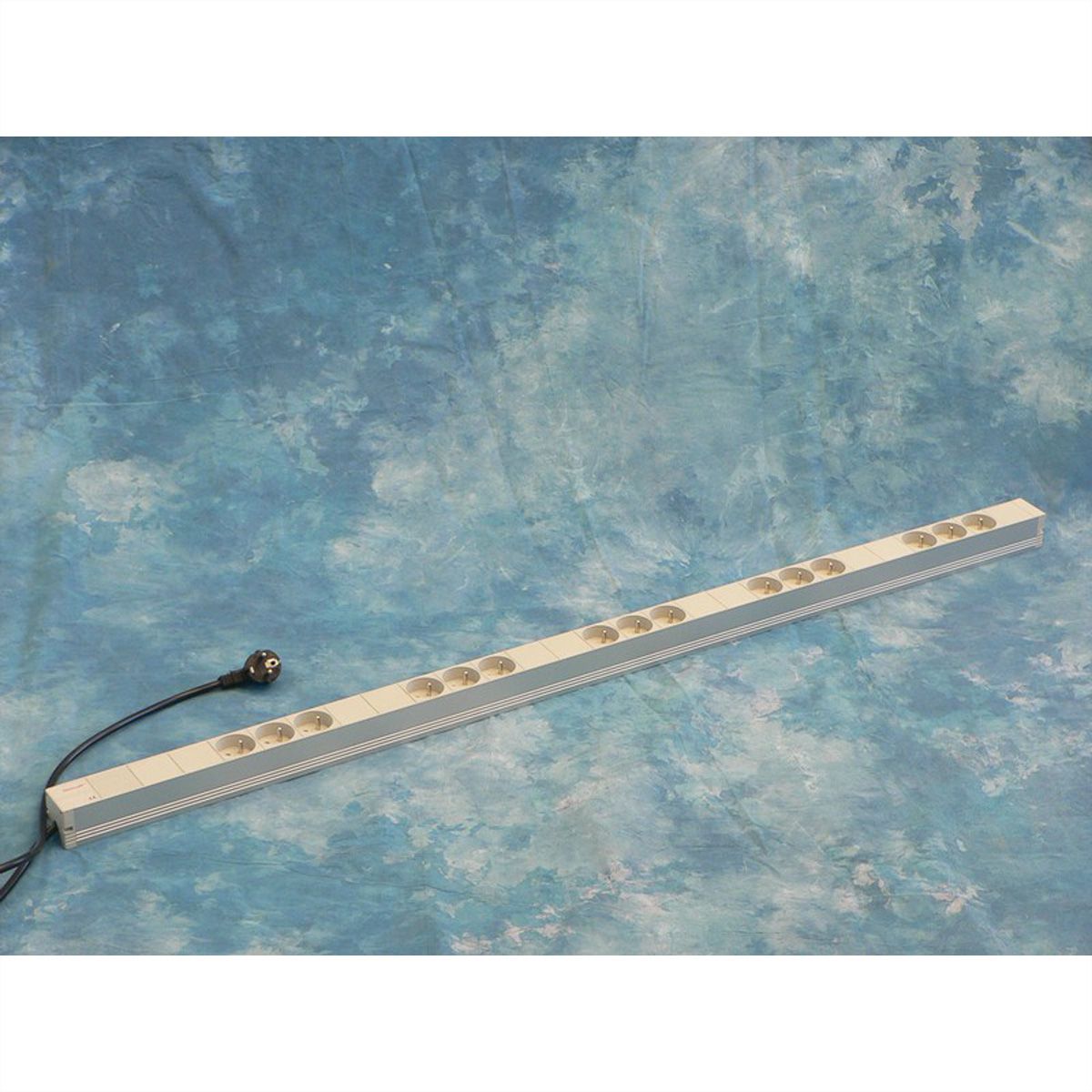 SCHROFF UTE-Steckdosenleiste - STECKDL.UTE 15DO. 1202,0LG