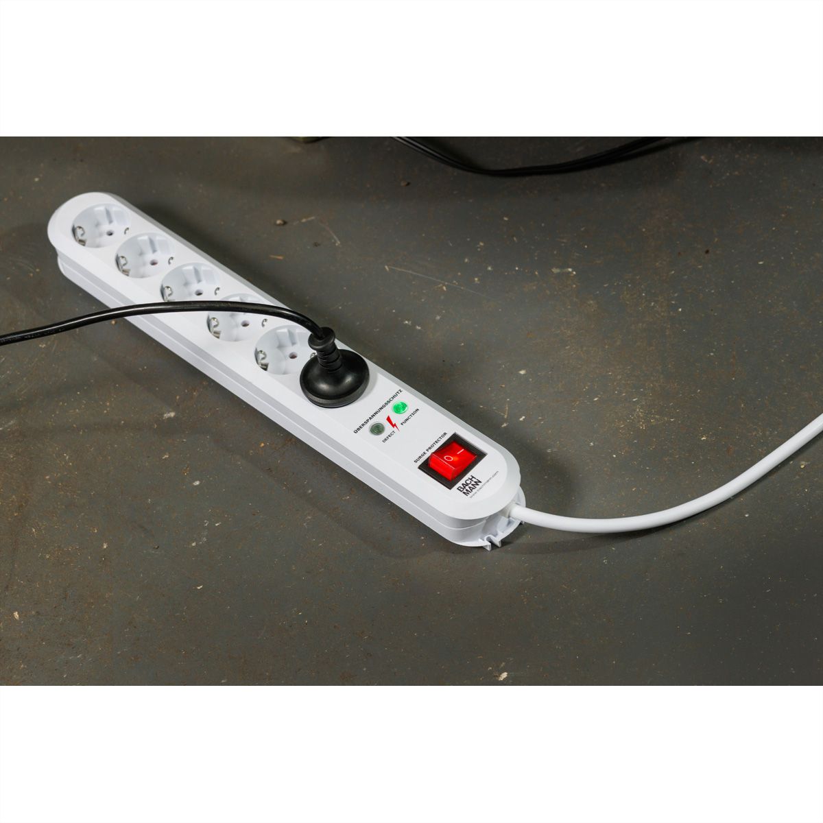 BACHMANN SMART Steckdosenleiste 6x Schutzkontakt, Schalter, Überspannungsschutz, weiß, 1,5 m
