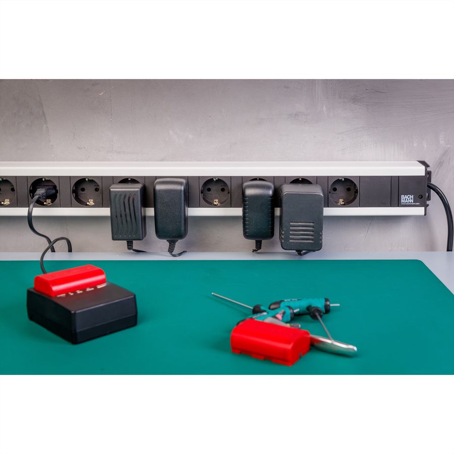 BACHMANN Handwerkerleiste 12x Schutzkontakt, 2 m