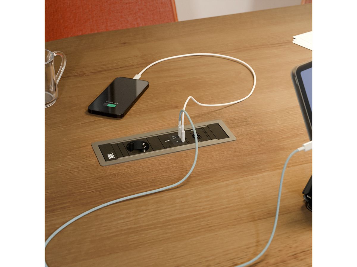 BACHMANN POWER FRAME 1xCEE7/3, 1xUSB C/C 45W 1xCM L=0,2m