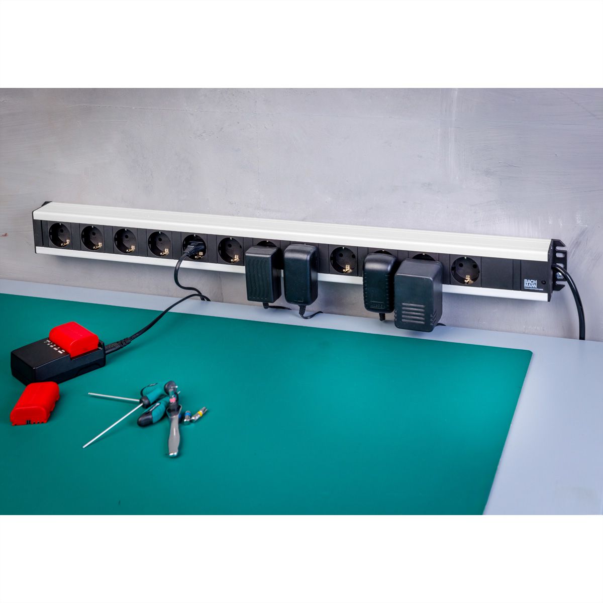 BACHMANN Handwerkerleiste 12x Schutzkontakt, 2 m