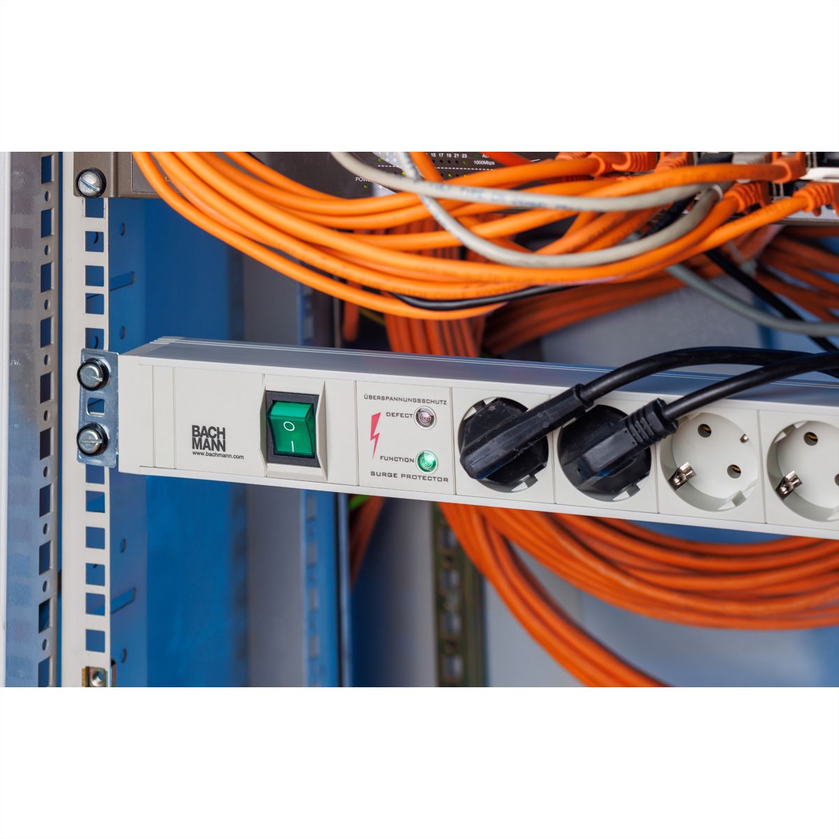 BACHMANN 19" PDU PVC 6xCEE7/3 Schalter