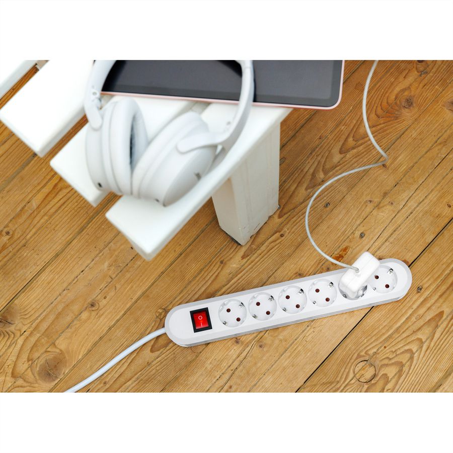 BACHMANN SMART Steckdosenleiste 6x Schutzkontakt, Schalter, weiß, 5 m