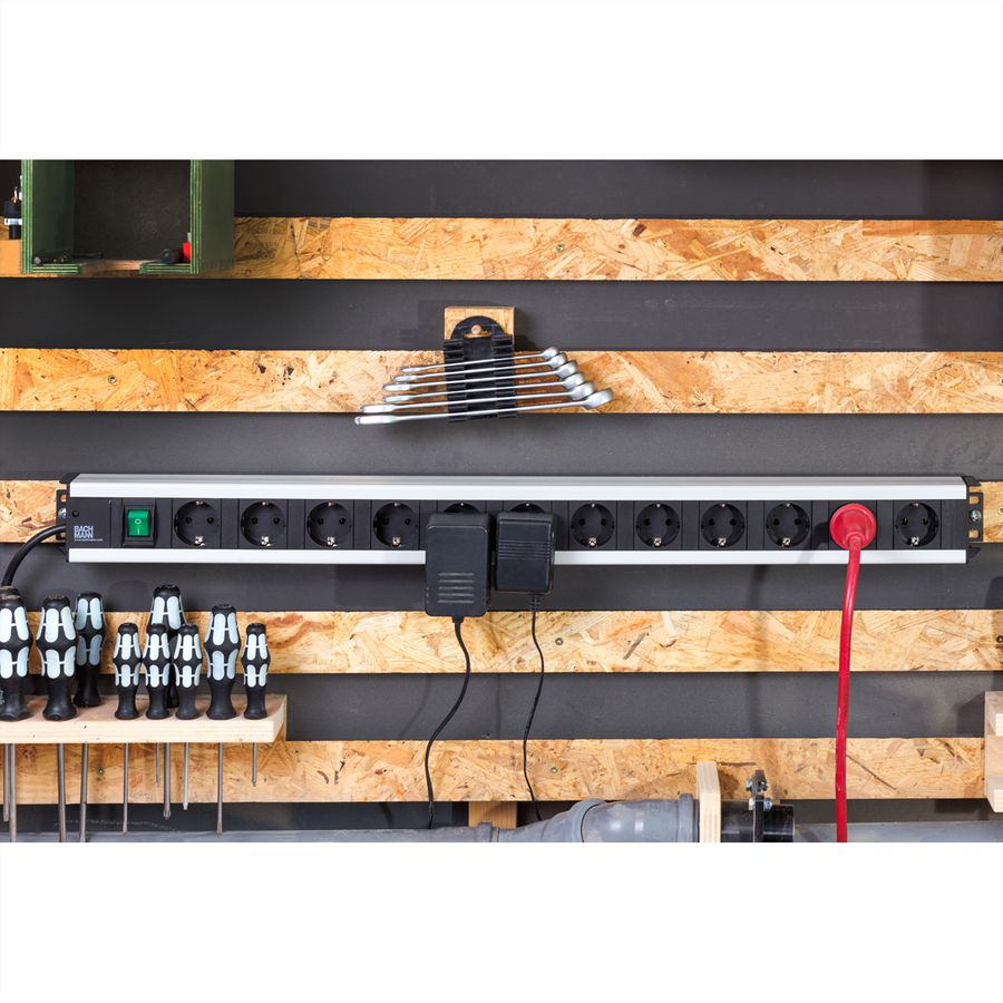 BACHMANN Handwerkerleiste 12x Schutzkontakt, Schalter, 2 m