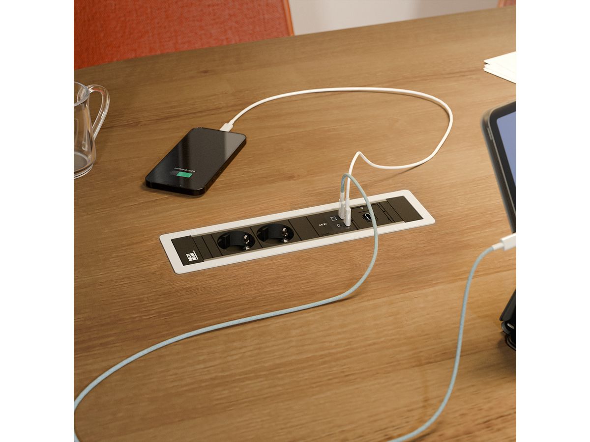 BACHMANN POWER FRAME 2xCEE7/3, 1xUSB C/C 45W 1xCM L=0,2m