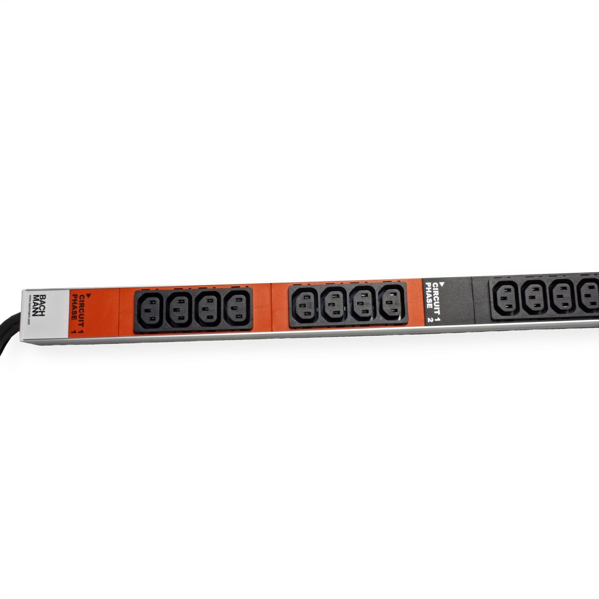 BACHMANN IT PDU ALU 0HE 48x C13 2x3x32A offen
