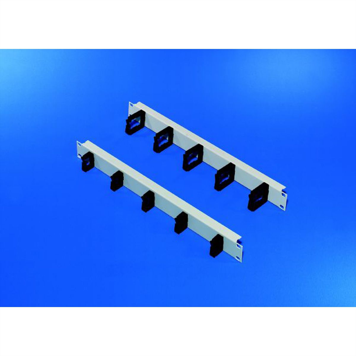 SCHROFF 19"-Frontplatte mit Kunststoff-Kabelösen - FRONTPL.M.KABELOESEN 47HX50B
