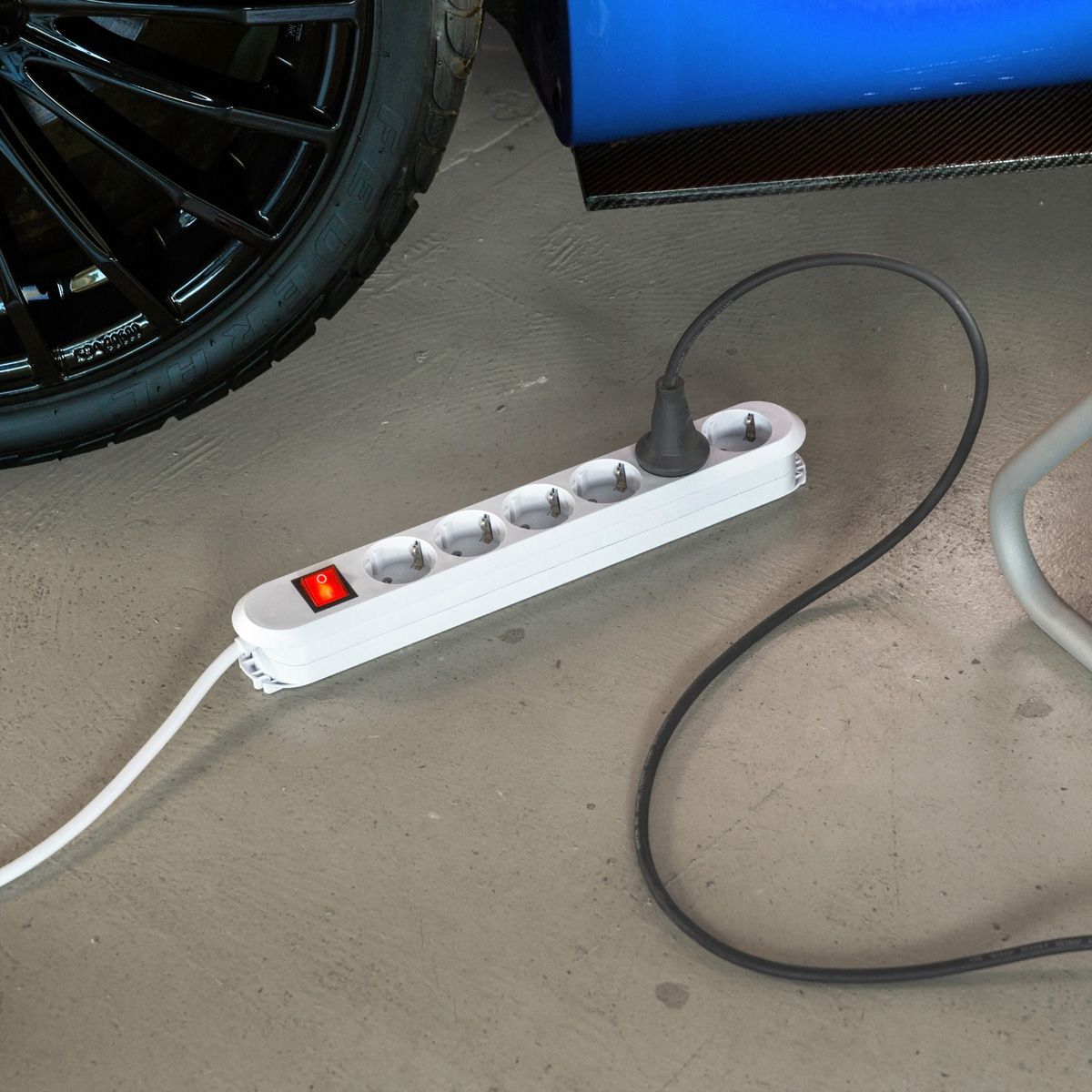 BACHMANN SMART Steckdosenleiste 6x Schutzkontakt, Schalter, weiß, 5 m