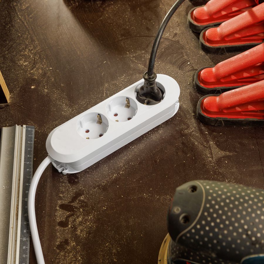 BACHMANN SMART Steckdosenleiste 3x Schutzkontakt, geschraubt, weiß, 3 m