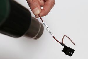 Brother HSE-211E Etiketten erstellendes Band Schwarz auf weiss