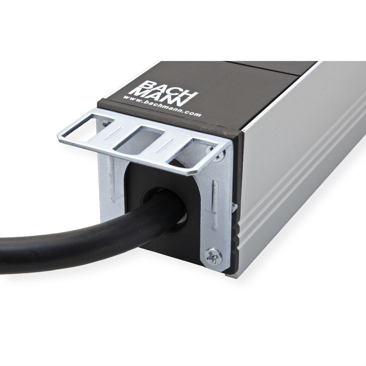BACHMANN IT PDU ALU 1HE 24x C13 3x C19 Stecker CEE L+N+PE 16A blau