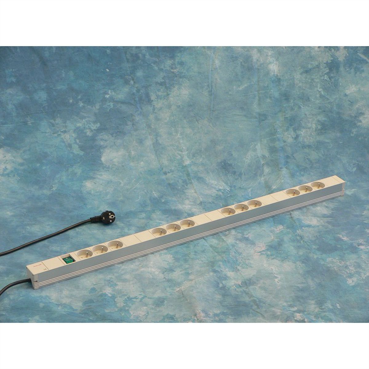 SCHROFF UTE-Steckdosenleiste - STDL.UTE 12DO.SCHALT.947.5LG